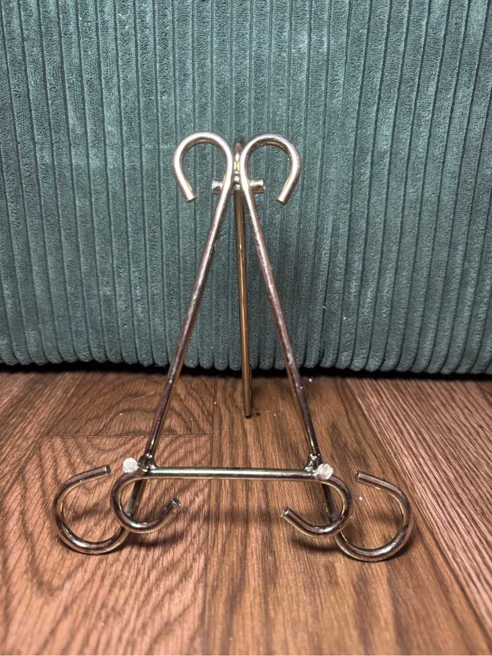 Brass Plate Decorative Easel Stand